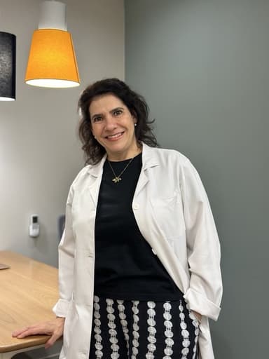 Foto de perfil de Claudia Mendonça